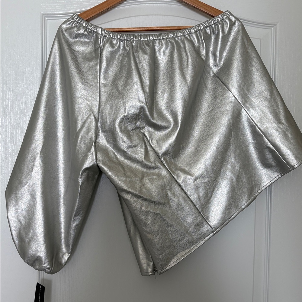 INC NWT Shiny Silver Metallic One-Shoulder Top - Picture 6 of 13